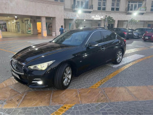 2014 Infiniti Q50 in dubai