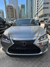 2020 Lexus ES