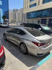 2020 Lexus ES