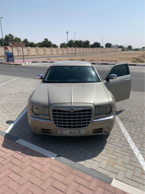 2006 Chrysler 300 in dubai