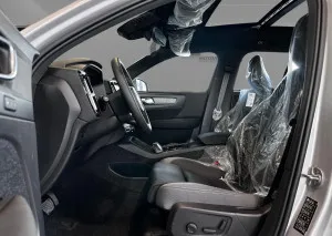 2023 Volvo C40
