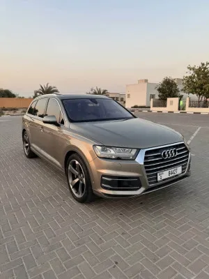 2016 Audi Q7 in dubai