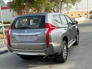 2017 Mitsubishi Montero
