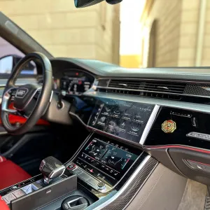2021 Audi S8