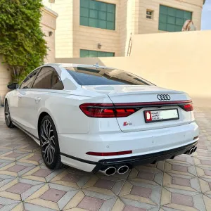2021 Audi S8