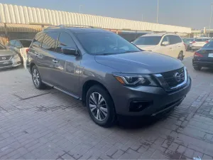 2020 نيسان باثفايندر  in dubai
