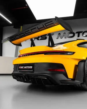 2025 بورش جي تي ٣ ار اس