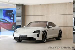 2021 Porsche Taycan in dubai
