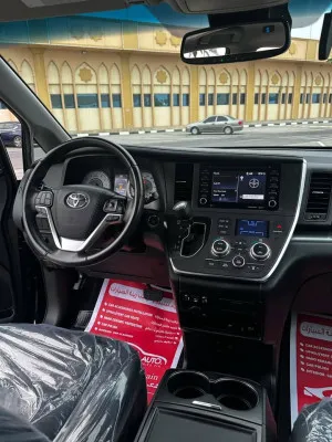 2018 Toyota Sienna