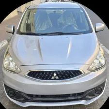 2017 Mitsubishi Mirage in dubai