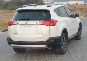 2014 تويوتا راف ٤