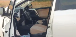 2014 تويوتا راف ٤