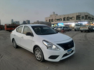 2016 Nissan Sunny in dubai