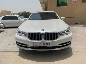 2017 بي أم دابليو الفئة - 7   in dubai