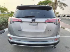 2018 تويوتا راف ٤