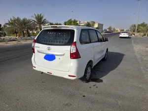 2019 تويوتا أفانزا