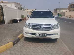 2011 Toyota Land Cruiser in dubai