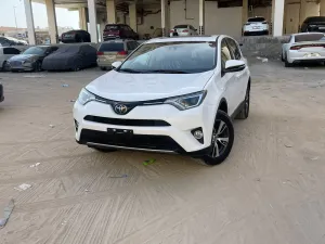 2018 تويوتا راف ٤ in dubai