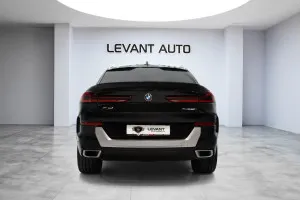 2021 BMW X6