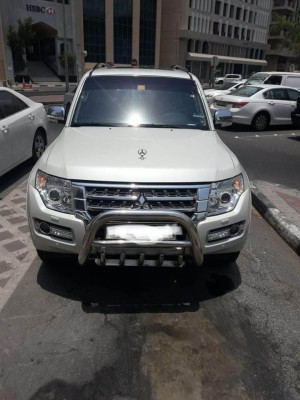 2015 Mitsubishi Pajero in dubai