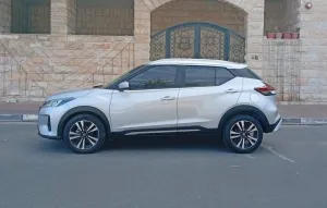 2022 Nissan KICKS