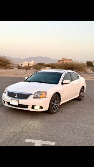 2011 ميتسوبيشي جلنت in dubai