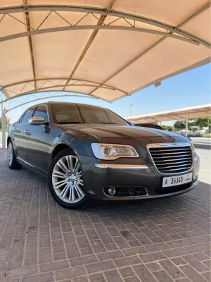 2013 Chrysler 300 in dubai