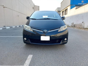 2013 Toyota Previa in dubai
