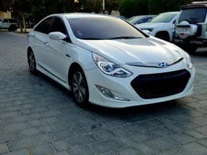 2012 هيونداي سوناتا 