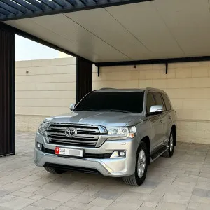 2018 Toyota Land Cruiser in dubai