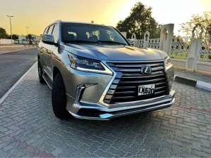 2020 Lexus LX 570 in dubai