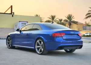 2011 اودي ار اس ٥