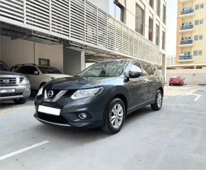 2016 نيسان اكس تريل in dubai