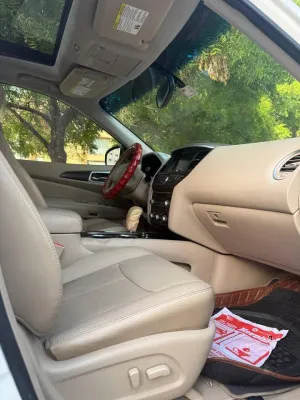 2014 نيسان باثفايندر 