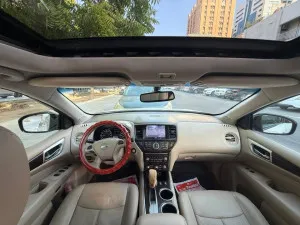 2014 نيسان باثفايندر 