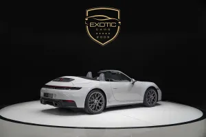 2025 Porsche 911 Carrera