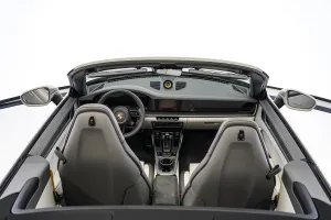 2025 Porsche 911 Carrera