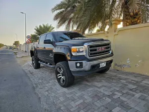 2014 GMC Sierra in dubai