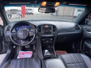 2017 Chrysler 300
