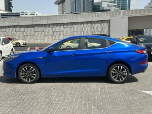 2023 JAC J7