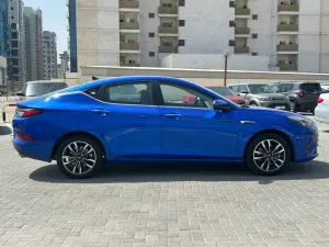 2023 JAC J7