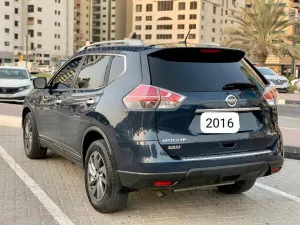 2016 نيسان روج
