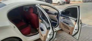 2016 MG 3