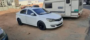 2016 MG 3