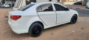 2016 MG 3