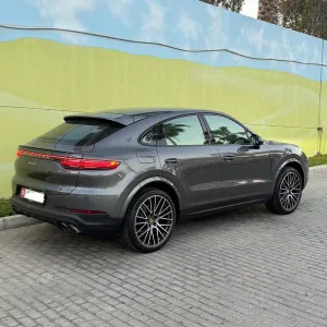 2020 Porsche Cayenne Coupe