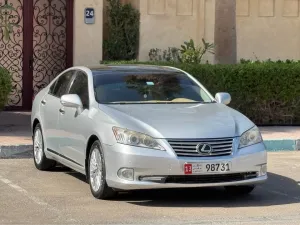 2012 Lexus ES in dubai