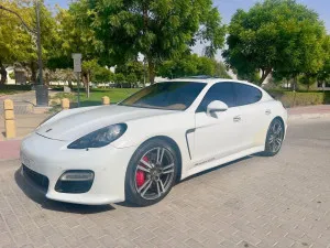 2013 Porsche Panamera in dubai