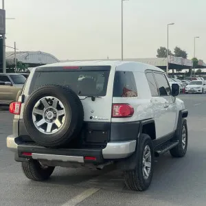 2020 تويوتا أف جي كروزر