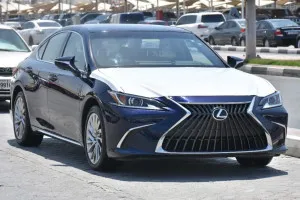 2023 Lexus ES in dubai
